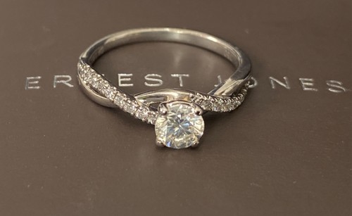 Ernest jones 18ct - jones, ring
