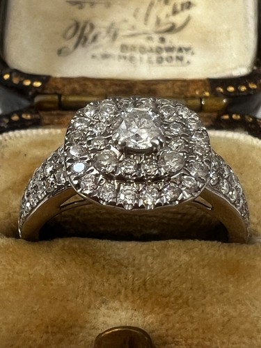 Stunning ernest jones carat - stunning, 18
