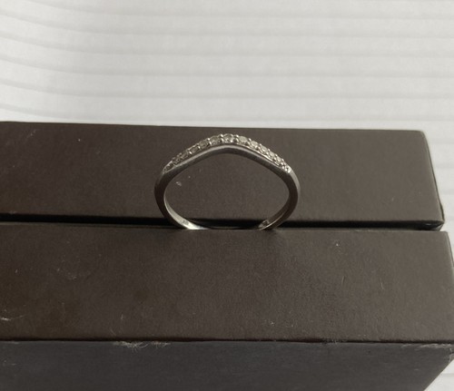 Ernest jones platinum 10ct - jones, 0.10ct