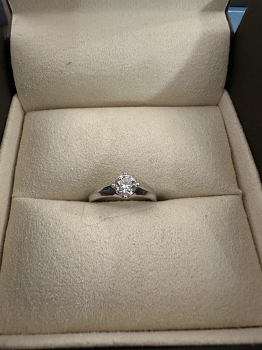 18ct white gold - , ct