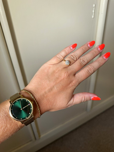 Ernest jones origin - ernest, 18ct