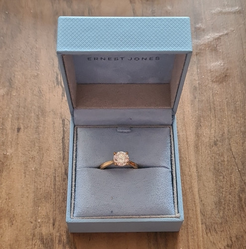 Ernest jones 9ct yellow - jones, gold