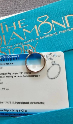 18ct white gold ring - gold, with