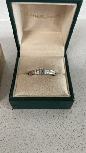 Carat white gold diamond - 18,
